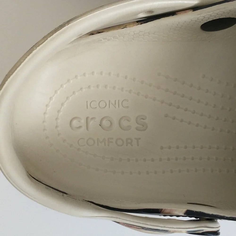 CROCS Platform Animal Print Comfort Clogs - Picture 10 of 12